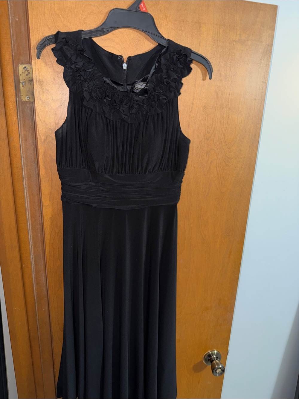 Women's Black Floral Neck Sleeveless Dress Jessica Howard size 12